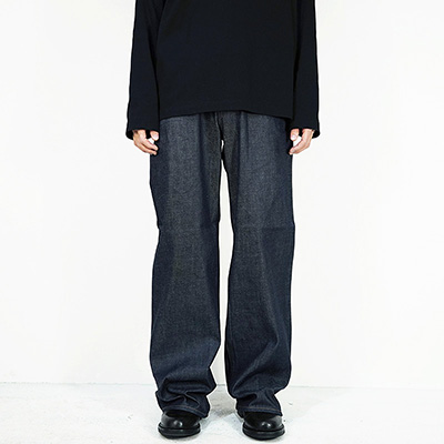 Sasquatchfabrix. [ "FLARE SILHOUETTE" 5PK PANTS ] INDIGO NAVY